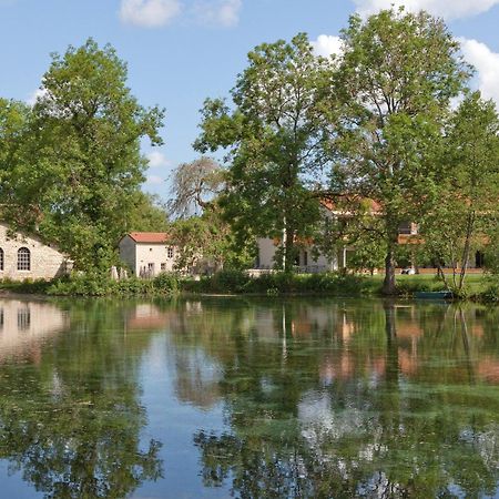 Logis La Source Bleue Hotel Gudmont-Villiers Exterior photo